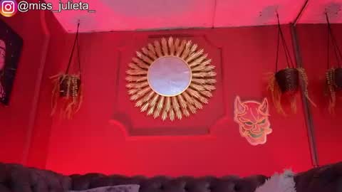  Julieta  online show from June 10, 11:42 am