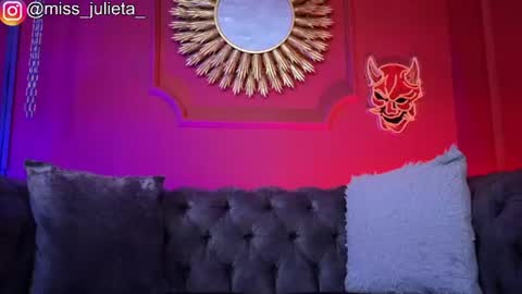  Julieta  online show from June 19, 12:09 pm
