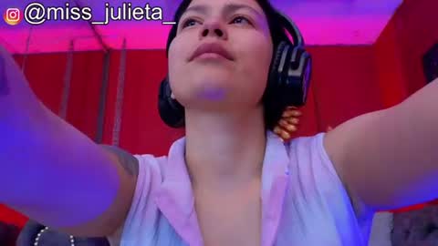  Julieta  online show from July 4, 12:00 pm