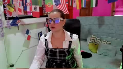 julieta_star69 online show from June 16, 5:26 pm