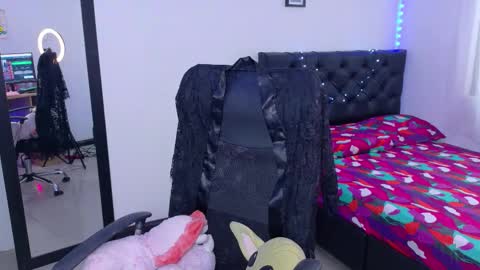 Julieta online show from December 3, 2:15 pm