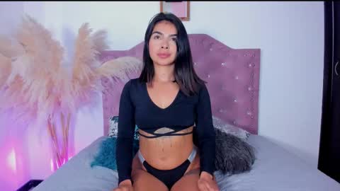 Julieth Gomez online show from September 26, 3:21 am