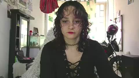 Snapshot of julietajaguar chatting on May 28, 2:03 pm Julieta Jaguar online show from May 28, 2:03 pm