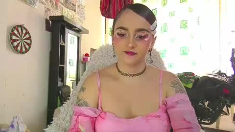 Snapshot of julietajaguar chatting on May 30, 6:05 pm Julieta Jaguar online show from May 30, 6:05 pm