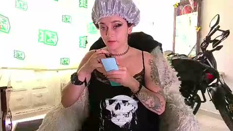 Snapshot of julietajaguar chatting on June 13, 4:16 pm Julieta Jaguar online show from June 13, 4:16 pm
