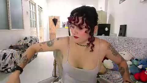 Snapshot of julietajaguar chatting on June 15, 4:09 pm Julieta Jaguar online show from June 15, 4:09 pm