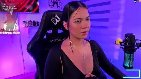 Snapshot of julietariverss chatting on October 24, 1:13 am Julieta online show from October 24, 1:13 am