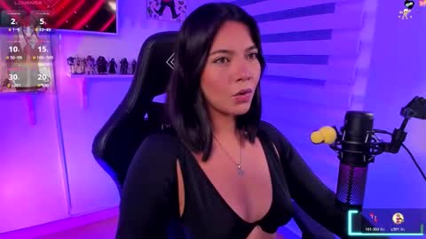 Snapshot of julietariverss chatting on October 30, 1:18 am Julieta online show from October 30, 1:18 am