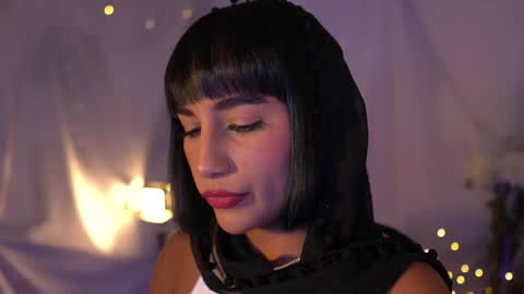 Snapshot of julietawinona chatting on December 5, 10:23 pm julietawinona online show from December 5, 10:23 pm