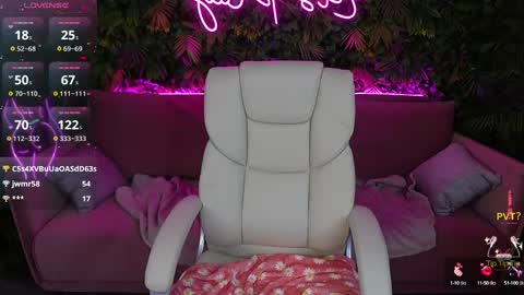 Snapshot of julietdream chatting on February 26, 2:03 pm J U L I E T online show from February 26, 2:03 pm