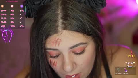 Snapshot of julietdream chatting on October 27, 4:11 pm J U L I E T online show from October 27, 4:11 pm