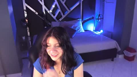 Snapshot of julieth_brown_ chatting on October 4, 8:51 pm Julieth  online show from October 4, 8:51 pm