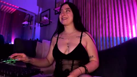   online show from June 15, 7:27 pm