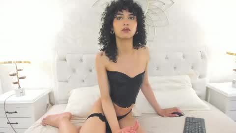 julietta    online show from May 4, 12:34 pm