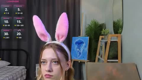 Mia online show from October 25, 3:14 am