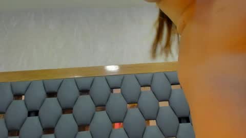juliette_pretty_ online show from May 5, 7:11 pm