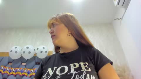 juliette_pretty_ online show from July 1, 7:13 pm