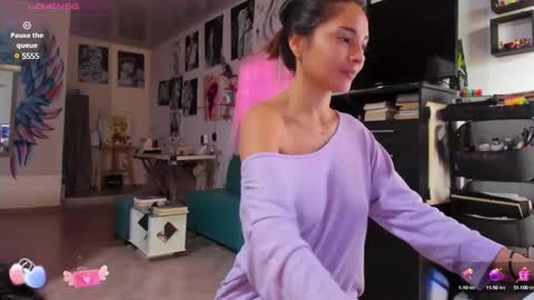 Snapshot of juliette_sweet05 chatting on February 28, 3:48 pm juliette online show from February 28, 3:48 pm