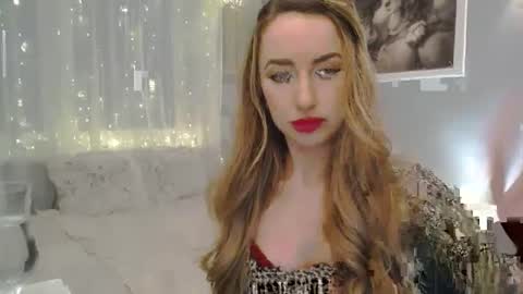 JulietteSensual online show from January 12, 9:29 pm