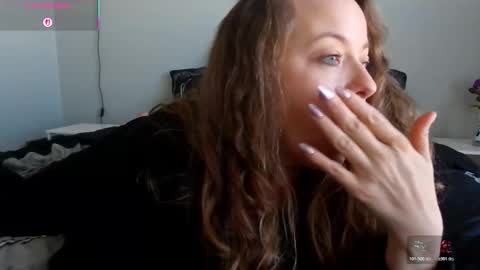 Juli Monroe online show from January 5, 9:18 pm