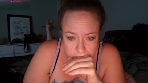 Juli Monroe online show from February 4, 3:23 am