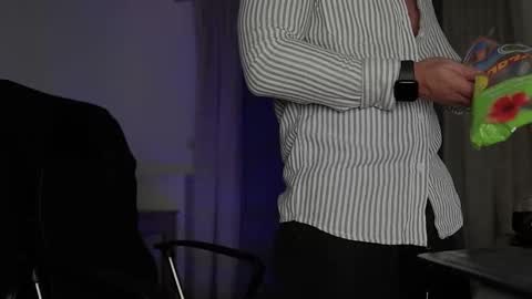 JULiUS   online show from September 10, 5:57 pm