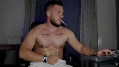 JULiUS   online show from September 29, 6:13 pm