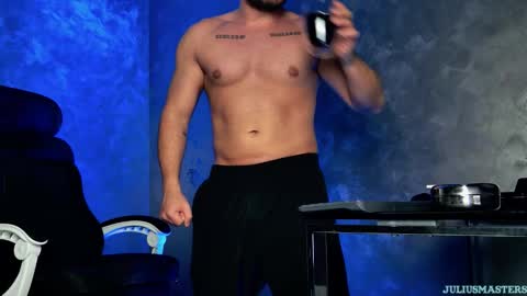 JULiUS   online show from February 26, 8:52 pm