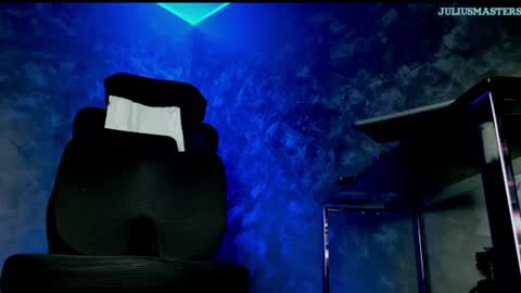 Snapshot of juliusmasters chatting on June 26, 7:40 pm JULiUS online show from June 26, 7:40 pm