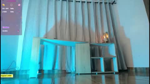 jullian online show from October 4, 2:09 am