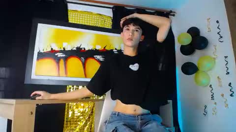 jullian online show from March 17, 8:01 pm