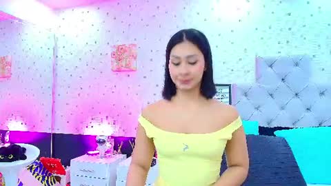 Julieta Reyes   online show from June 16, 12:08 pm