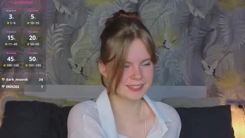 Snapshot of jullietebliss chatting on October 29, 5:25 pm Julie online show from October 29, 5:25 pm