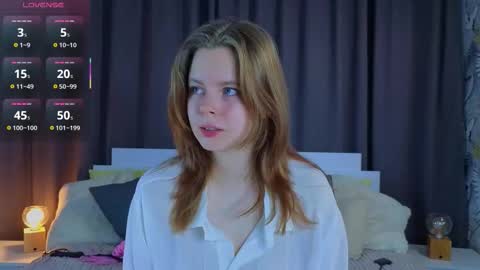 Snapshot of jullietebliss chatting on November 2, 4:31 pm Julie online show from November 2, 4:31 pm