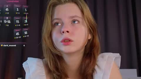 Snapshot of jullietebliss chatting on November 7, 4:07 pm Julie online show from November 7, 4:07 pm