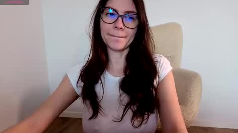 Jully online show from February 10, 12:20 pm