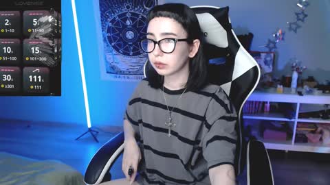 Baroness Von Cringe online show from December 4, 6:50 pm