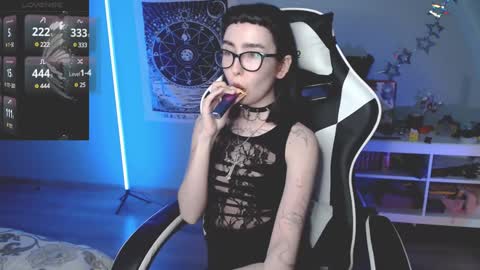 Baroness Von Cringe online show from December 14, 6:41 pm