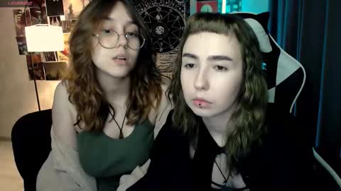 Baroness Von Cringe online show from October 3, 3:31 pm