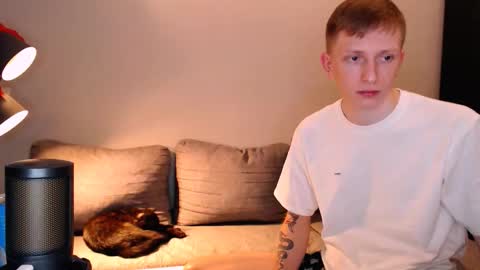 Snapshot of julsweet chatting on November 6, 10:10 pm sweet online show from November 6, 10:10 pm