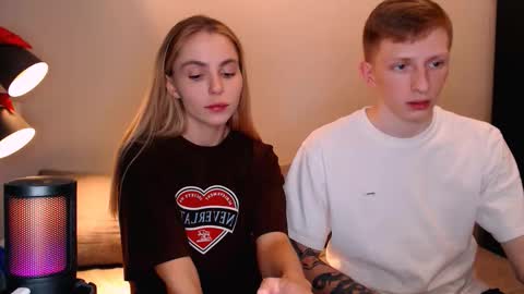 Snapshot of julsweet chatting on November 11, 10:21 pm sweet online show from November 11, 10:21 pm