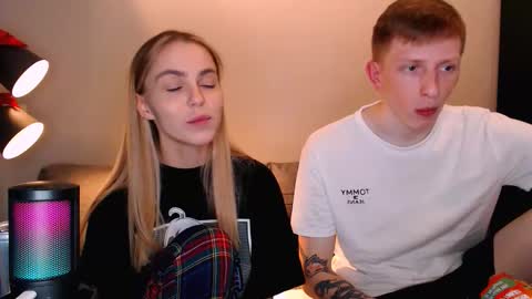 Snapshot of julsweet chatting on November 12, 10:09 pm sweet online show from November 12, 10:09 pm