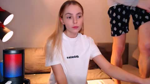 Snapshot of julsweet chatting on November 21, 8:35 am sweet online show from November 21, 8:35 am