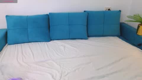 Snapshot of july_kane chatting on October 22, 6:35 am july_kane online show from October 22, 6:35 am