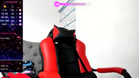 Snapshot of julya_smith_69 chatting on December 18, 7:41 pm Julya Smith online show from December 18, 7:41 pm