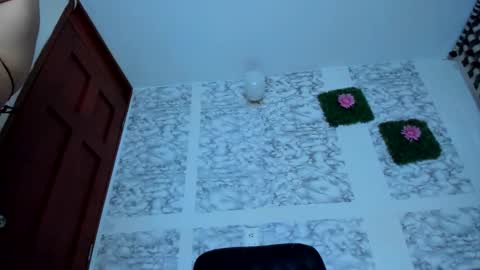 juliana online show from March 18, 12:03 am