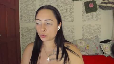 Snapshot of julybravo chatting on May 10, 9:20 pm juliana online show from May 10, 9:20 pm