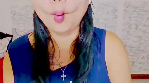 Snapshot of julybravo chatting on July 20, 10:12 pm juliana online show from July 20, 10:12 pm