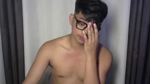 Snapshot of julz_alwayshorny chatting on February 4, 5:52 pm call me julz online show from February 4, 5:52 pm