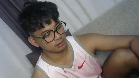 call me julz online show from April 22, 9:44 am